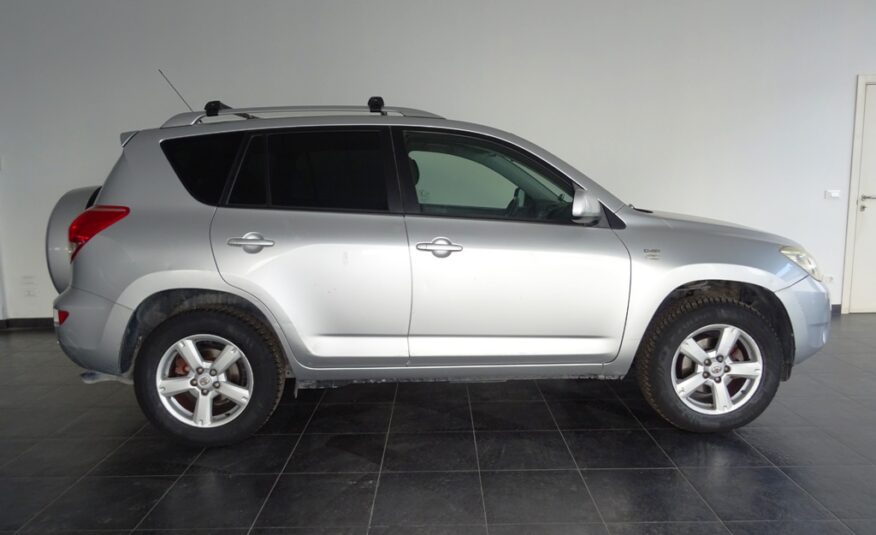 TOYOTA RAV4 2.2 D-4D 136CV