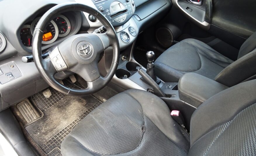 TOYOTA RAV4 2.2 D-4D 136CV
