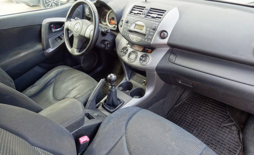 TOYOTA RAV4 2.2 D-4D 136CV
