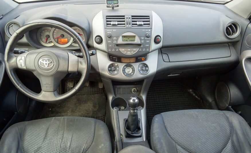 TOYOTA RAV4 2.2 D-4D 136CV