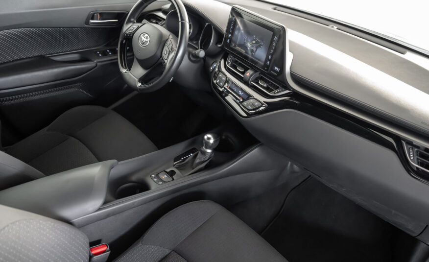 TOYOTA C-HR 1.8 HYBRID ACTIVE