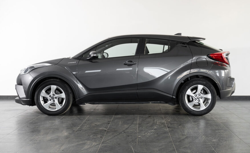 TOYOTA C-HR 1.8 HYBRID ACTIVE