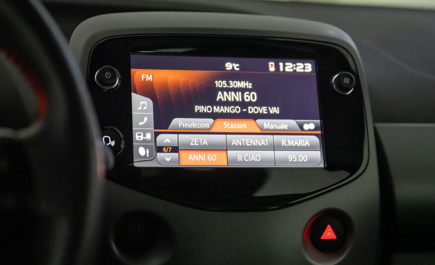 TOYOTA AYGO 1.0 X-PLAY