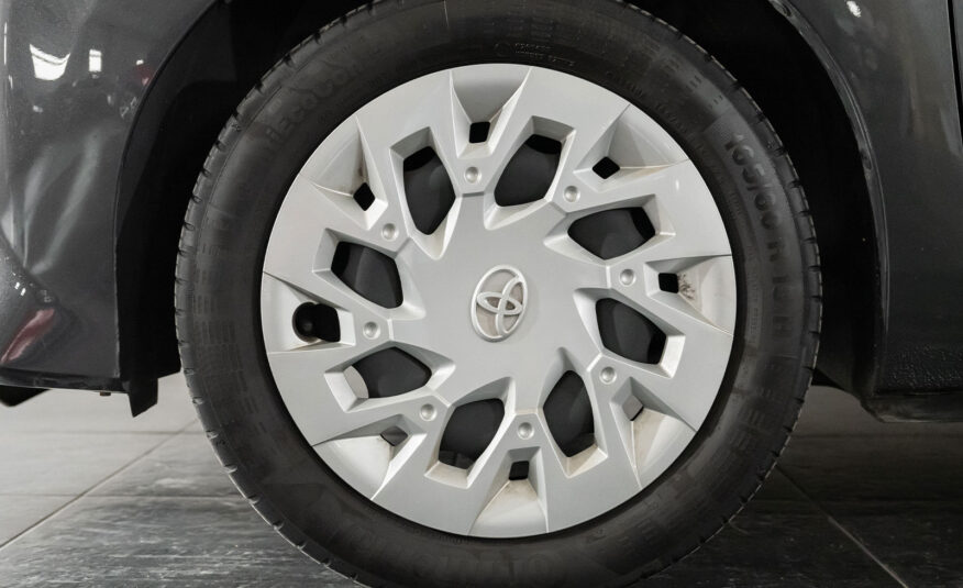 TOYOTA AYGO 1.0 X-PLAY