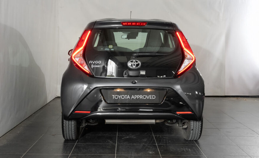 TOYOTA AYGO 1.0 X-PLAY