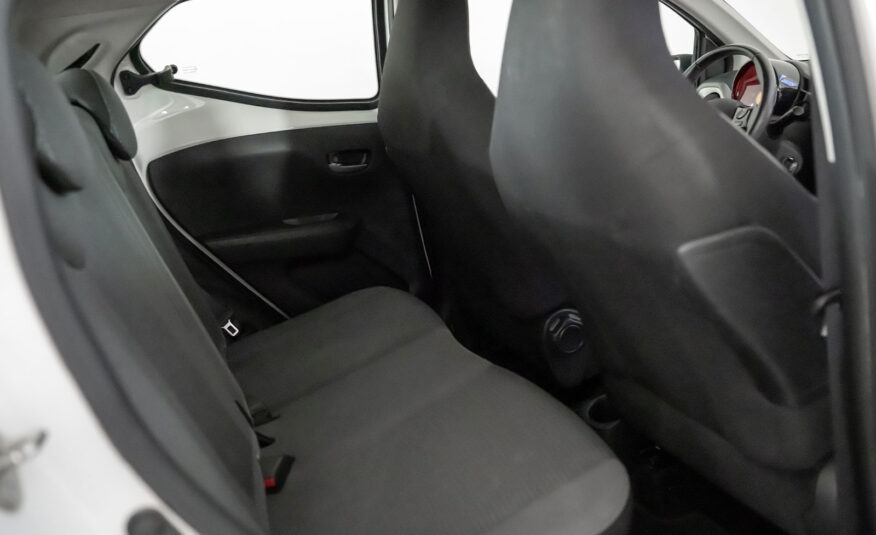 TOYOTA AYGO CONNECT 1.0 X-PLAY