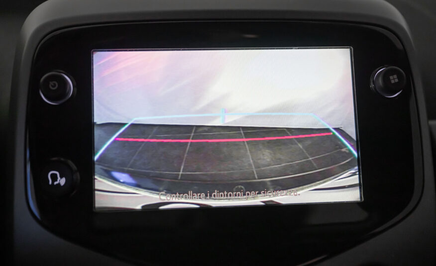 TOYOTA AYGO CONNECT 1.0 X-PLAY