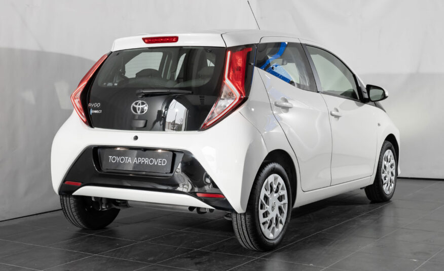 TOYOTA AYGO CONNECT 1.0 X-PLAY