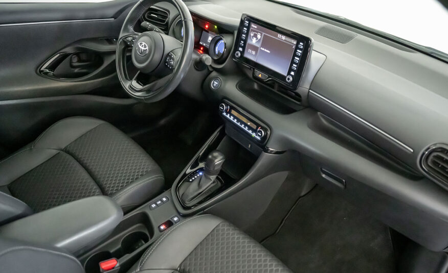 TOYOTA YARIS 1.5 HYBRID LOUNGE