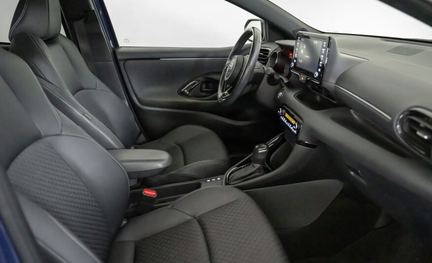 TOYOTA YARIS 1.5 HYBRID LOUNGE