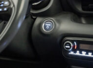 TOYOTA YARIS 1.5 HYBRID LOUNGE