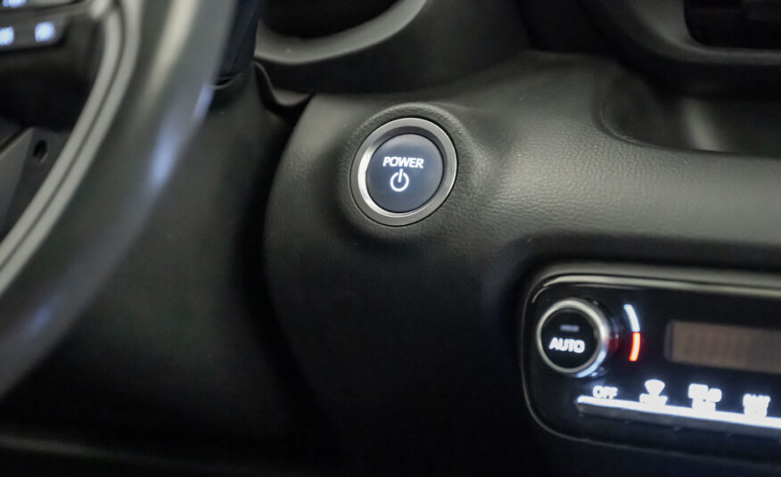 TOYOTA YARIS 1.5 HYBRID LOUNGE