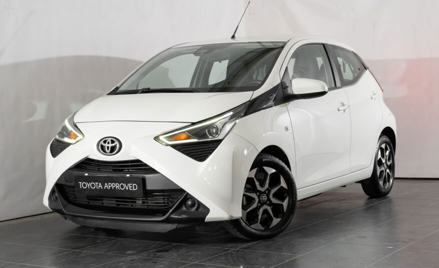 TOYOTA AYGO CONNECT 1.0 X-PLAY