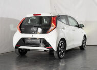 TOYOTA AYGO CONNECT 1.0 X-PLAY